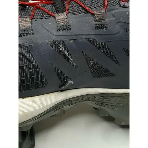 Men’s 11.5 Salomon Black and Red Athletic Hiking Trail Sneakers - Picture 8 of 12